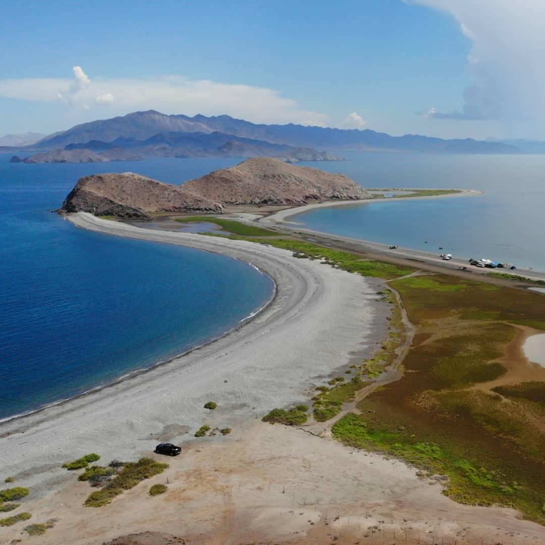 Playa la gringa en Bahia de los angeles